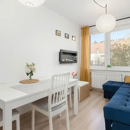 Comfortable Near The Old Town Perfect Place For Remote Work And For Sightseeing By Renters Apartment